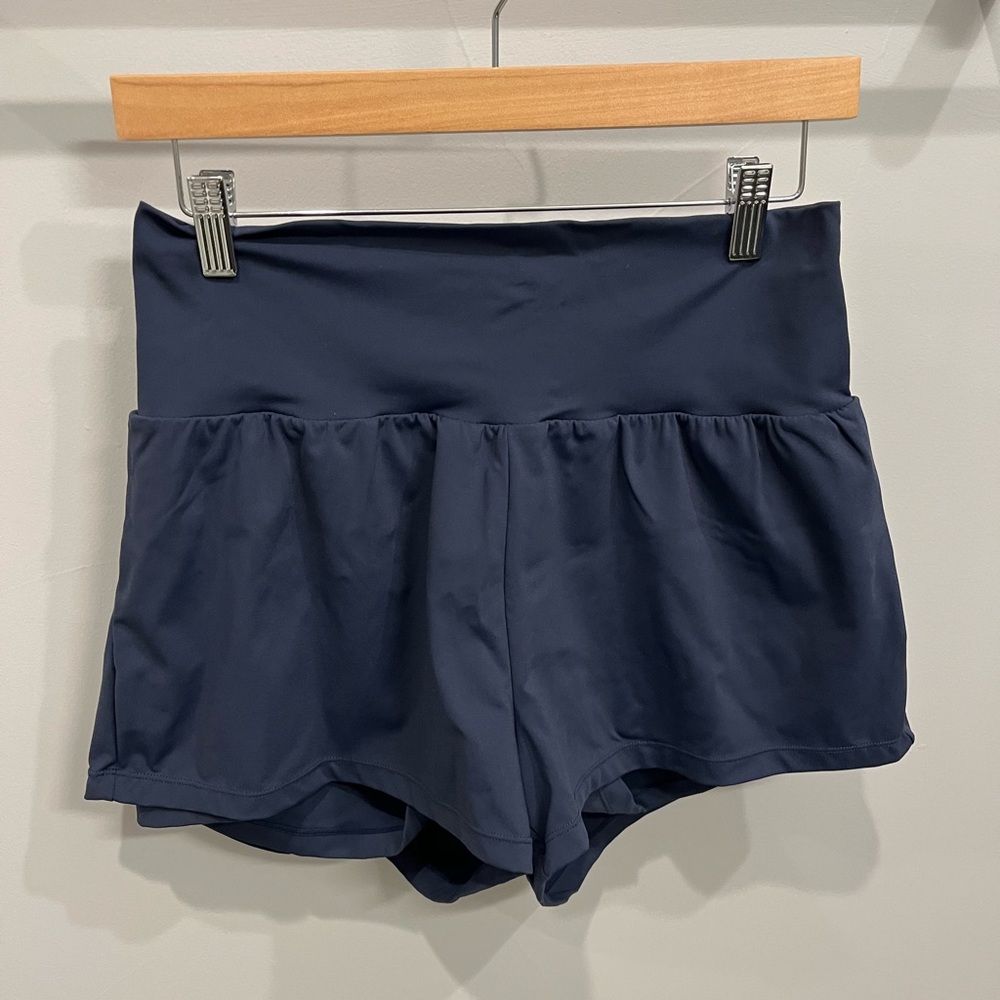 HALARA Women's Flowy Navy Athletic Shorts